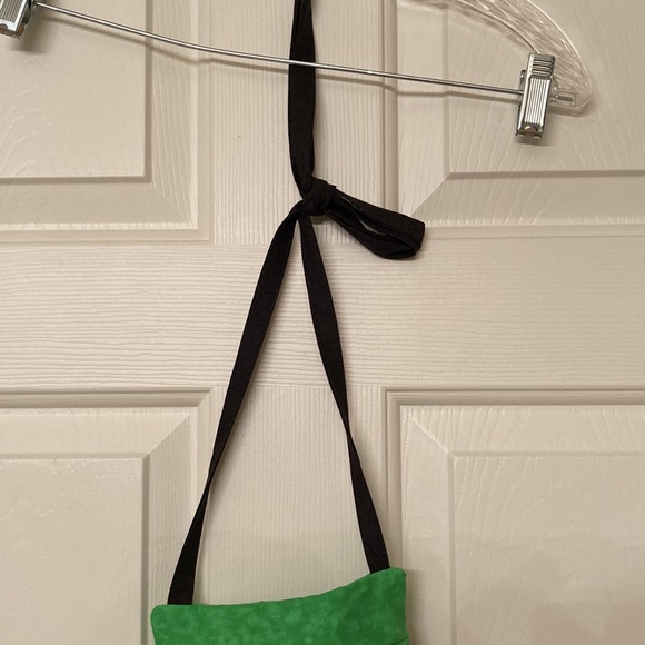 Crossbody Dog Poop Bag Holder…. NWT - Picture 4 of 4